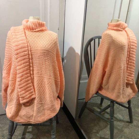 Peach 🍑 Sweater with scarf - Picture 1 of 7